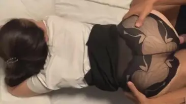 Cewek Pantat Lebar Emang Paling Enak Dientot